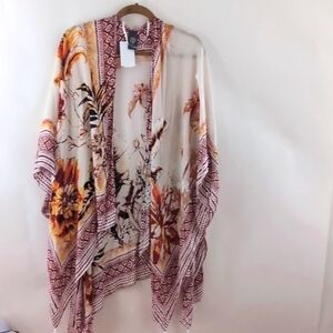 Vince Camuto Cream and Orange Shrug/Kimono One Size Fits Most NWTG